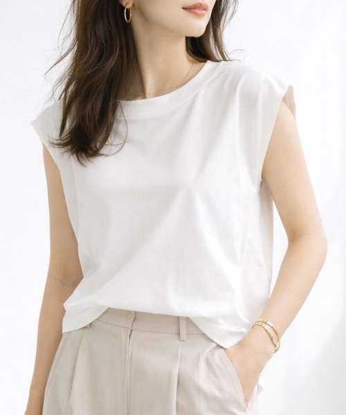 Belta attrice(ベルタアトリーチェ)の「【接触冷感】シルケットコットン100 ショルダータック クルーネックノースリーブカットソー/袖なし(タンクトップ・レディース・カーキ/ブラック/グレー/ホワイト・FREE)」の1枚目の写真
