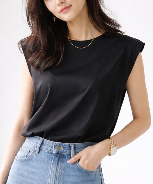 Belta attrice(ベルタアトリーチェ)の「【接触冷感】シルケットコットン100 ショルダータック クルーネックノースリーブカットソー/袖なし(タンクトップ・レディース・カーキ/ブラック/グレー/ホワイト・FREE)」の2枚目の写真