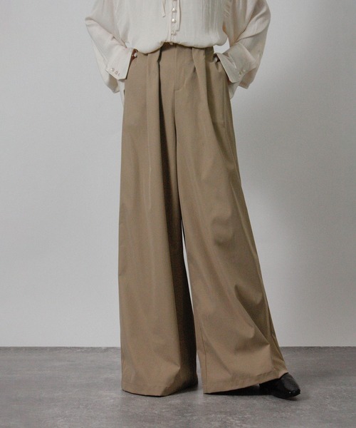 Social GIRL（ソーシャルガール）の「2026SS ハイウエストタックワイドパンツ スラックスパンツ（スラックス・レディース・ベージュ/オフホワイト/ブラック・M/L）」の17枚目の写真