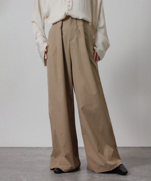 Social GIRL（ソーシャルガール）の「2026SS ハイウエストタックワイドパンツ スラックスパンツ（スラックス・レディース・ベージュ/オフホワイト/ブラック・M/L）」の21枚目の写真