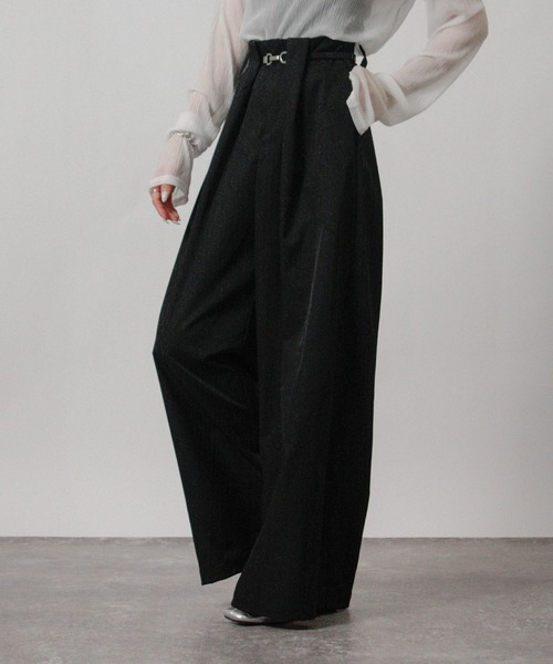 Social GIRL（ソーシャルガール）の「2026SS ハイウエストタックワイドパンツ スラックスパンツ（スラックス・レディース・ベージュ/オフホワイト/ブラック・M/L）」の6枚目の写真