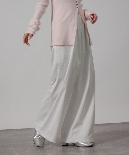 Social GIRL（ソーシャルガール）の「2026SS ハイウエストタックワイドパンツ スラックスパンツ（スラックス・レディース・ベージュ/オフホワイト/ブラック・M/L）」の13枚目の写真