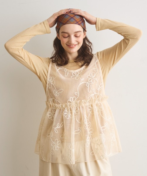 Crisp（クリスプ）の「2wayフリルギャザータンク（シャツ/ブラウス・レディース・アイボリー/ナチュラル・FREE）」の2枚目の写真