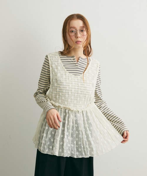 Crisp（クリスプ）の「2wayフリルギャザータンク（シャツ/ブラウス・レディース・アイボリー/ナチュラル・FREE）」の12枚目の写真