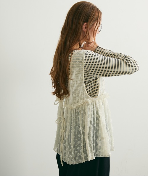 Crisp（クリスプ）の「2wayフリルギャザータンク（シャツ/ブラウス・レディース・アイボリー/ナチュラル・FREE）」の16枚目の写真