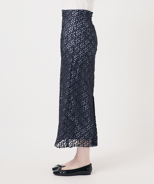 La TOTALITE（ラトータリテ）の「【洗える】ラティスレーススカート（スカート・レディース・バーガンディー/ネイビー・40/38/36）」の20枚目の写真