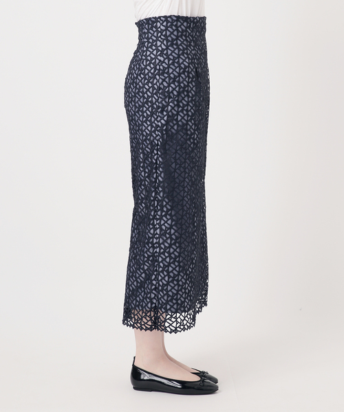 La TOTALITE（ラトータリテ）の「【洗える】ラティスレーススカート（スカート・レディース・バーガンディー/ネイビー・40/38/36）」の22枚目の写真