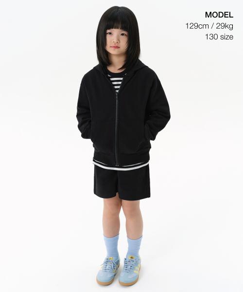 MUSINSA STANDARD KIDS（ムシンサスタンダードキッズ）の「オーバーサイズフードパーカー スウェットジップアップ [ブラック]（ブルゾン・レディース・その他・100/110/120/140/150/160/130）」の3枚目の写真