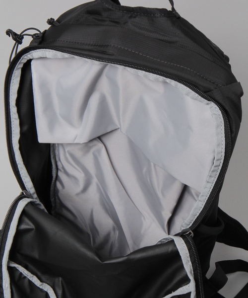 JEANASIS（ジーナシス）の「【SALOMON】TRAILBLAZER 10/657703（バックパック/リュック・レディース・ブラウン/ブラック・FREE）」の14枚目の写真