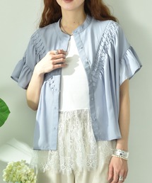 INTERPLANET（インタープラネット）の「Ｖ切替タックデシンブラウス（シャツ/ブラウス）」