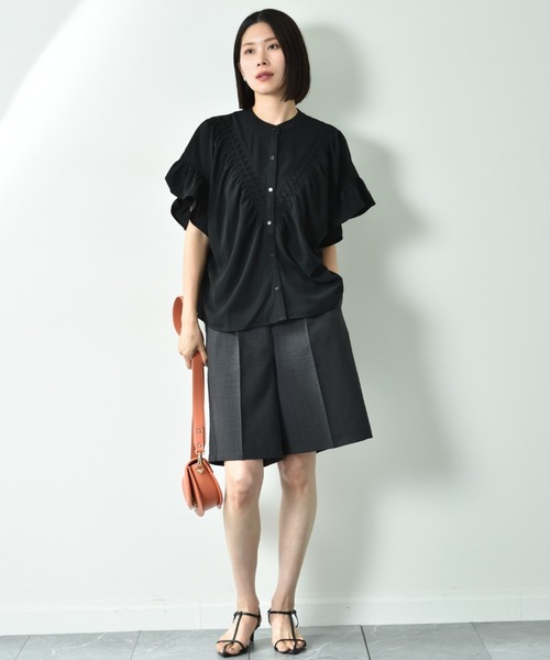 INTERPLANET（インタープラネット）の「Ｖ切替タックデシンブラウス（シャツ/ブラウス・レディース・サックスブルー/ブラック/オフホワイト・FREE）」の22枚目の写真