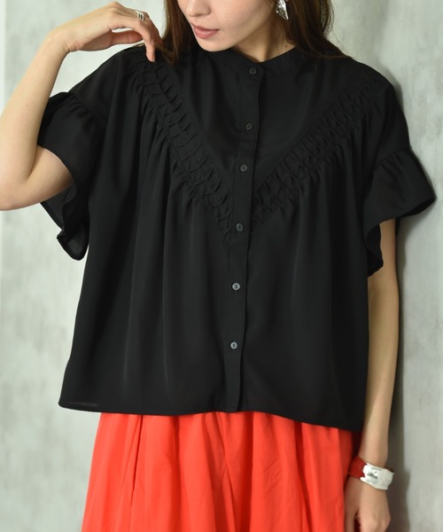 INTERPLANET（インタープラネット）の「Ｖ切替タックデシンブラウス（シャツ/ブラウス・レディース・サックスブルー/ブラック/オフホワイト・FREE）」の14枚目の写真