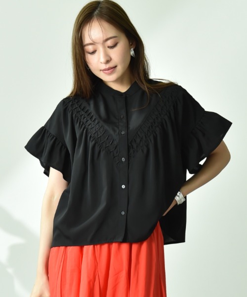 INTERPLANET（インタープラネット）の「Ｖ切替タックデシンブラウス（シャツ/ブラウス・レディース・サックスブルー/ブラック/オフホワイト・FREE）」の21枚目の写真