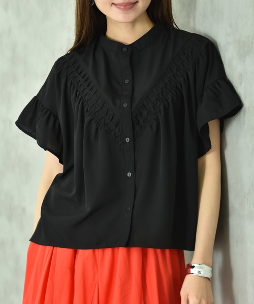 INTERPLANET（インタープラネット）の「Ｖ切替タックデシンブラウス（シャツ/ブラウス・レディース・サックスブルー/ブラック/オフホワイト・FREE）」の15枚目の写真