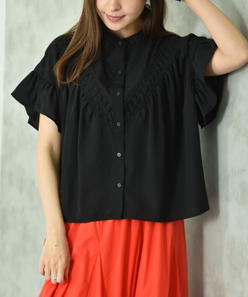 INTERPLANET（インタープラネット）の「Ｖ切替タックデシンブラウス（シャツ/ブラウス・レディース・サックスブルー/ブラック/オフホワイト・FREE）」の16枚目の写真