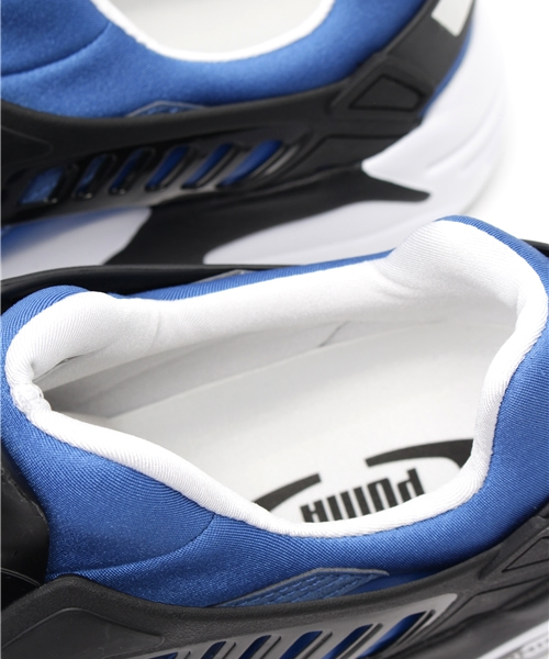 PUMA（プーマ）の「TRINOMIC DISC BLAZE LEATHER（スニーカー・メンズ・ホワイト/ブルー/ブラック・24.0cm/25.0cm/26.0cm/27.0cm/27.5cm/28.0cm/28.5cm/24.5cm/25.5cm/26.5cm/23.0cm/23.5cm/22.5cm/29.0cm）」の11枚目の写真