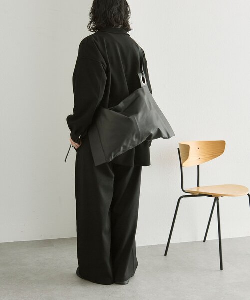 ear PAPILLONNER（イアパピヨネ）の「【kawa-kawa(カワカワ)】NO1557 0.8ハトメショルダーバッグ（ショルダーバッグ・レディース・ブラック・FREE）」の16枚目の写真