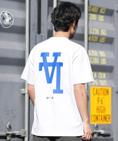 NEW ERA(ニューエラ)の「NEW ERA/ニューエラ 半袖 Tシャツ バックプリント コットン Upside Down ロサンゼルス・ドジャース(Tシャツ/カットソー・メンズ・ホワイト/ブラック・XL/XXL/M/L)」の2枚目の写真