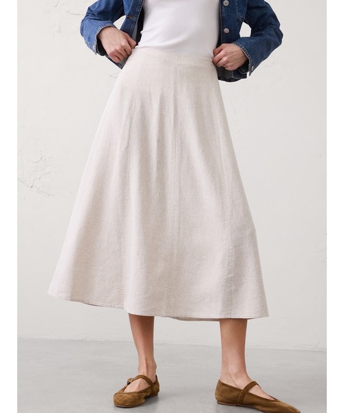 BANANA REPUBLIC FACTORY STORE(バナナリパブリック ファクトリーストア)の「BANANA REPUBLIC FACTORY STORE リネンブレンド シームド ミディスカート(スカート・レディース・ベージュ/ブラウン・4/2/0/8/6)」の2枚目の写真
