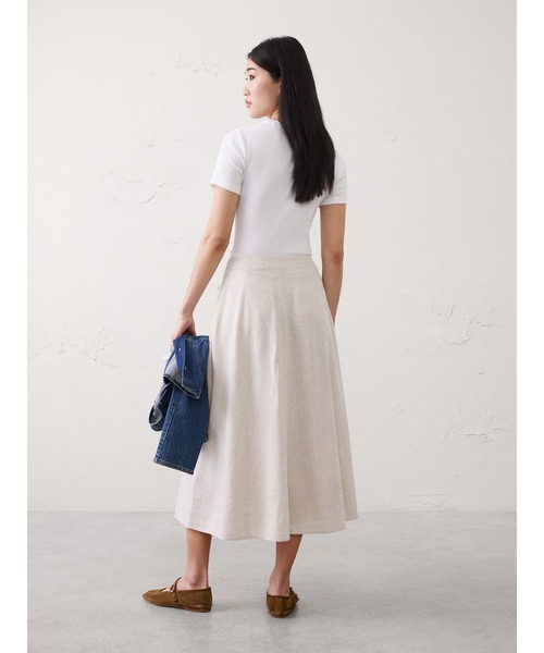 BANANA REPUBLIC FACTORY STORE(バナナリパブリック ファクトリーストア)の「BANANA REPUBLIC FACTORY STORE リネンブレンド シームド ミディスカート(スカート・レディース・ベージュ/ブラウン・4/2/0/8/6)」の9枚目の写真