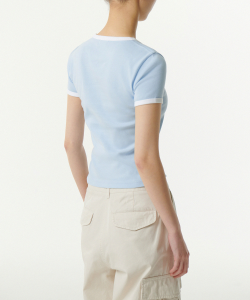 MUSINSA STANDARD WOMAN（ムシンサスタンダードウーマン）の「ウィメンズスリムクルーネックリンガーTシャツ[スカイブルー/ホワイト]（Tシャツ/カットソー・レディース・その他・MEDIUM/LARGE/SMALL/X-SMALL）」の3枚目の写真