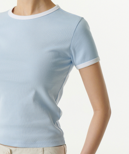 MUSINSA STANDARD WOMAN（ムシンサスタンダードウーマン）の「ウィメンズスリムクルーネックリンガーTシャツ[スカイブルー/ホワイト]（Tシャツ/カットソー・レディース・その他・MEDIUM/LARGE/SMALL/X-SMALL）」の5枚目の写真