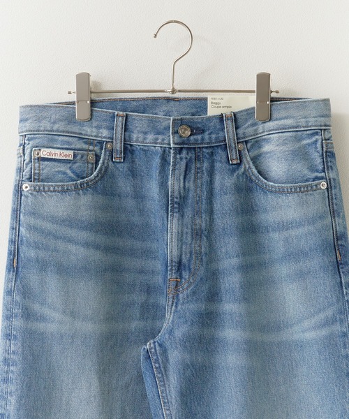 Calvin Klein（カルバン・クライン）の「Calvin Klein/カルバンクライン BAGGY HAPPER BLUE JEAN ブランドタグ バギーデニムパンツ 2026年春夏（デニムパンツ・メンズ・ライトブルー・32inch/30inch/28inch）」の6枚目の写真