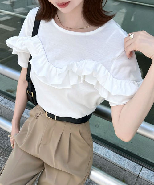 CHARME BY MICOLA(シャルムバイミコラ)の「ラッフルティアードフリルTシャツ(Tシャツ/カットソー・レディース・ホワイト・SMALL/MEDIUM/LARGE)」の3枚目の写真