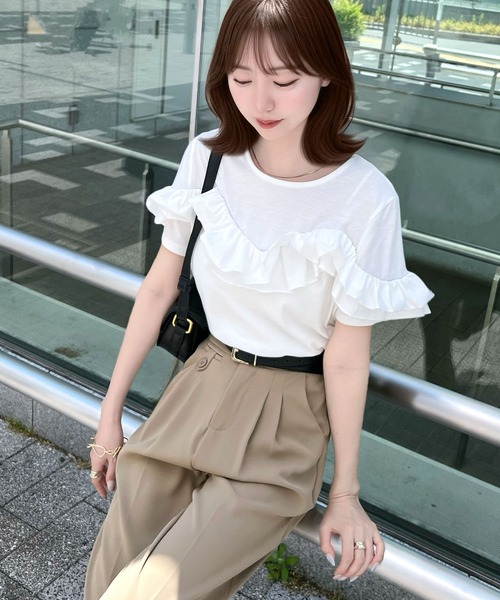 CHARME BY MICOLA(シャルムバイミコラ)の「ラッフルティアードフリルTシャツ(Tシャツ/カットソー・レディース・ホワイト・SMALL/MEDIUM/LARGE)」の4枚目の写真