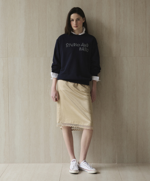 STUDIO&PARC（スタジオアンドパルク）の「Stitch Sweatshirt_Navy（スウェット・レディース・ネイビー・1）」の2枚目の写真