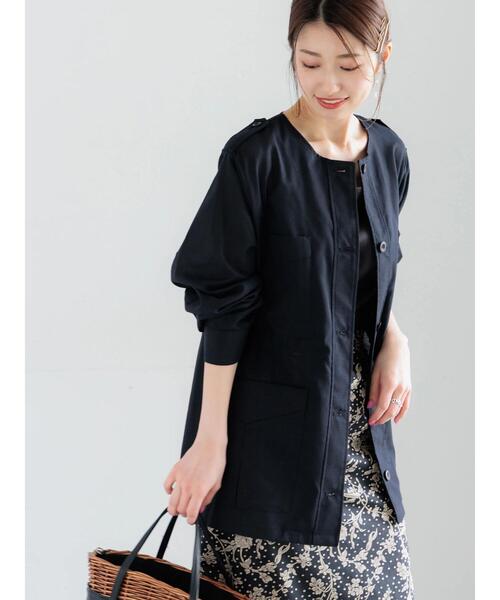 Te chichi(テチチ)の「ノーカラーサファリジャケット《2026 spring catalog item》(ノーカラージャケット・レディース・ベージュ/ネイビー/ブラウン・F)」の3枚目の写真