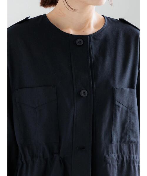 Te chichi(テチチ)の「ノーカラーサファリジャケット《2026 spring catalog item》(ノーカラージャケット・レディース・ベージュ/ネイビー/ブラウン・F)」の14枚目の写真