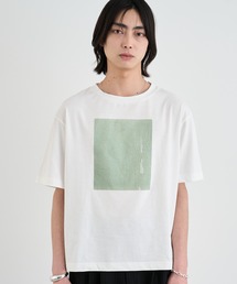 SINSS（シンス）の「Graphic compact T-shirt / グラフィックコンパクトTシャツ（Tシャツ/カットソー）」