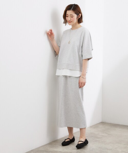 grove(グローブ)の「【時短コーデ】シルキーポンチレイヤード風セットアップ(セットアップ・レディース・ブラック/スモーキーグリーン系/グレー・01/02/03/04/05)」の5枚目の写真