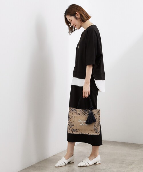 grove(グローブ)の「【時短コーデ】シルキーポンチレイヤード風セットアップ(セットアップ・レディース・ブラック/スモーキーグリーン系/グレー・01/02/03/04/05)」の11枚目の写真