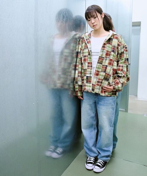 LORES(ロアス)の「Patchwork Hooded Jacket - Green(パーカー・レディース・その他・SMALL/MEDIUM/LARGE)」の8枚目の写真