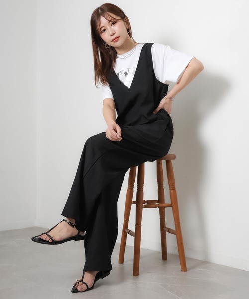 Riberry(リベリー)の「Vネックサロペット(サロペット/オーバーオール・レディース・ブラック・FREE)」の14枚目の写真
