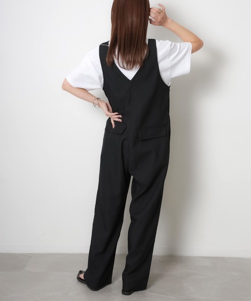 Riberry(リベリー)の「Vネックサロペット(サロペット/オーバーオール・レディース・ブラック・FREE)」の22枚目の写真