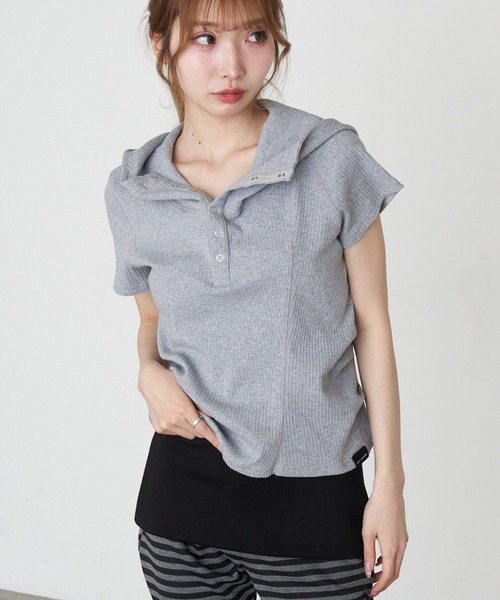 RAY CASSIN（レイカズン）の「デザイン切り替えフードヘンリーネック半袖Tシャツ（Tシャツ/カットソー・レディース・キナリ/グレー/ブラック/アイボリー・FREE）」の8枚目の写真