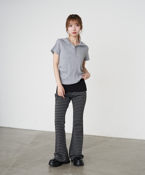 RAY CASSIN（レイカズン）の「デザイン切り替えフードヘンリーネック半袖Tシャツ（Tシャツ/カットソー・レディース・キナリ/グレー/ブラック/アイボリー・FREE）」の11枚目の写真