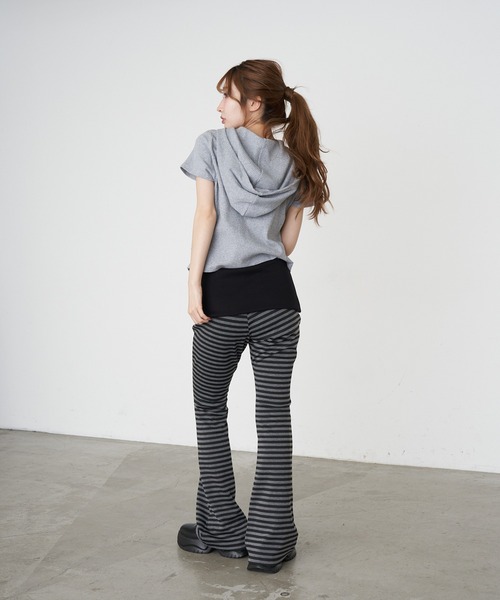 RAY CASSIN（レイカズン）の「デザイン切り替えフードヘンリーネック半袖Tシャツ（Tシャツ/カットソー・レディース・キナリ/グレー/ブラック/アイボリー・FREE）」の13枚目の写真