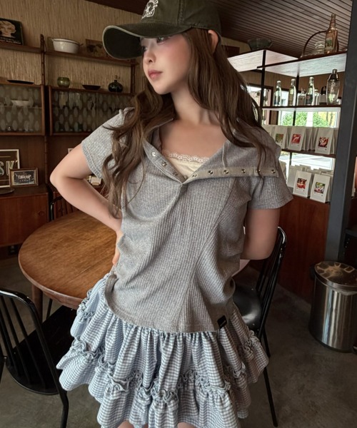 RAY CASSIN（レイカズン）の「デザイン切り替えフードヘンリーネック半袖Tシャツ（Tシャツ/カットソー・レディース・キナリ/グレー/ブラック/アイボリー・FREE）」の7枚目の写真