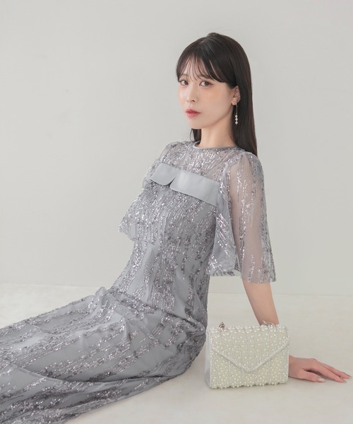 Leja（レジャ）の「【LEJA】デコルテデザインフレアスリーブスパンコールIラインワンピースドレス美脚効果結婚式 パーティードレス 成人式 二次会 同窓会 お呼ばれ オケージョン 20代 30代（ドレス・レディース・ブラック/グレー・SMALL/MEDIUM）」の10枚目の写真