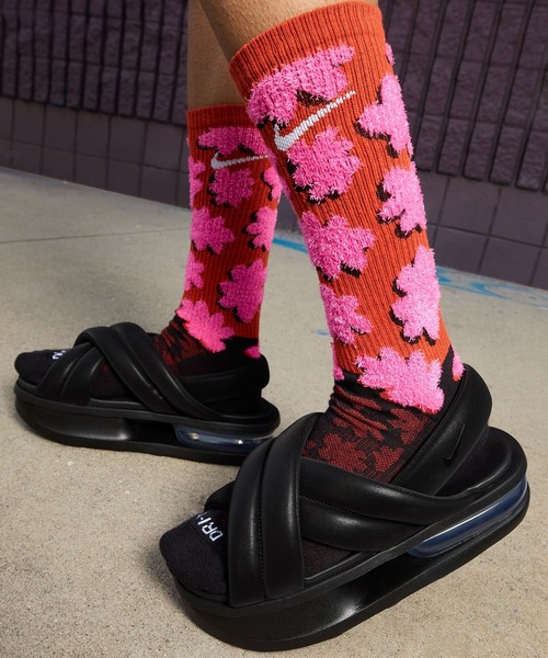 NIKE(ナイキ)の「NIKE W AIR MAX ISLA SANDAL FJ5929-003(サンダル・レディース・ブラック・23cm/24cm/25cm)」の4枚目の写真