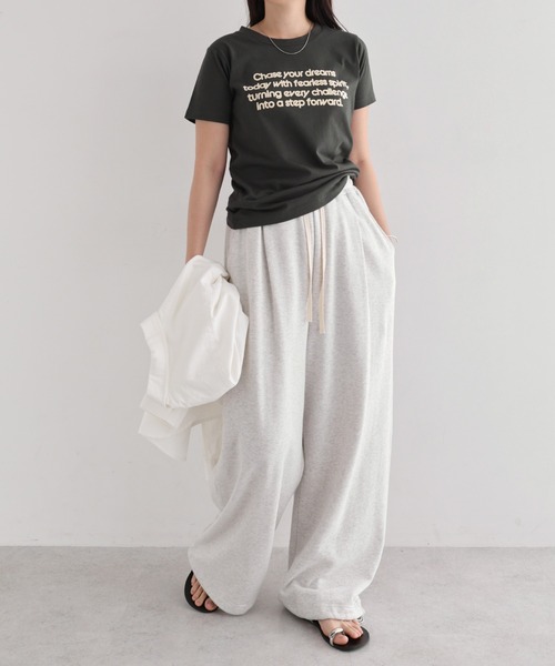 andme(アンドミー)の「フロッキーロゴプリント半袖Tシャツ(Tシャツ/カットソー・レディース・オフホワイト/キナリ/スミクロ/ネイビー・FREE)」の21枚目の写真