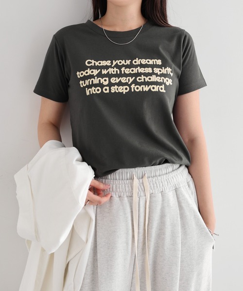 andme(アンドミー)の「フロッキーロゴプリント半袖Tシャツ(Tシャツ/カットソー・レディース・オフホワイト/キナリ/スミクロ/ネイビー・FREE)」の19枚目の写真