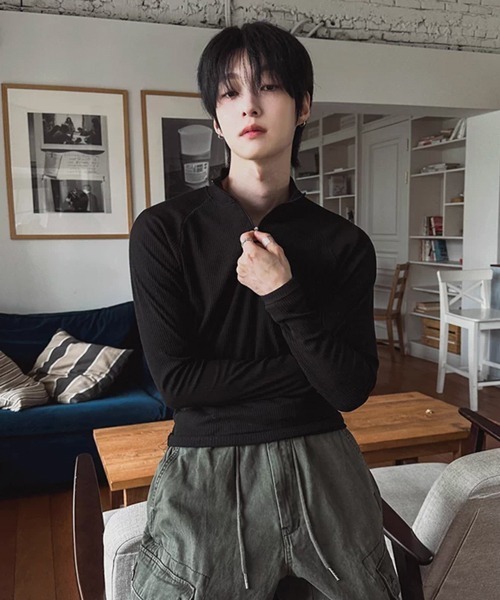 NOWLE(ノウル)の「【NOWLE】タイトフィット ハーフジップ ラグラン リブ ロンT / スリムフィット(Tシャツ/カットソー・メンズ・ブラック・LARGE/MEDIUM/X-LARGE)」の21枚目の写真