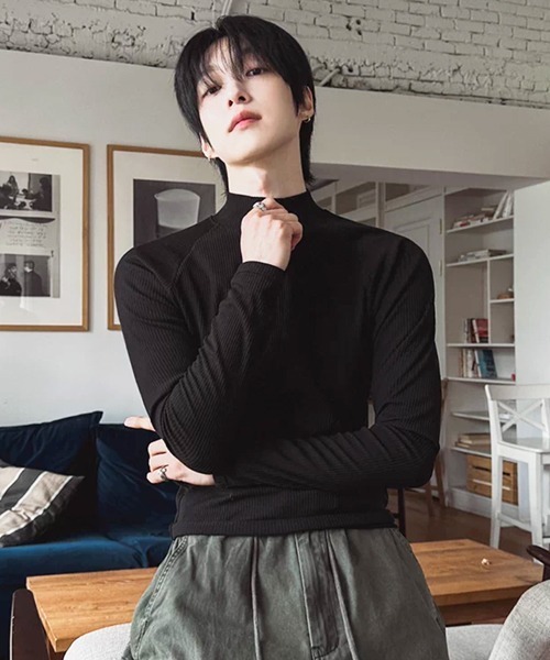 NOWLE(ノウル)の「【NOWLE】タイトフィット ハーフジップ ラグラン リブ ロンT / スリムフィット(Tシャツ/カットソー・メンズ・ブラック・LARGE/MEDIUM/X-LARGE)」の15枚目の写真