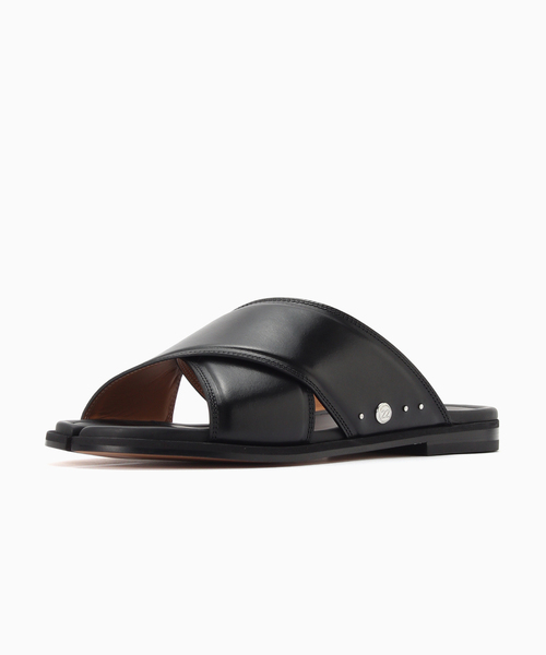 Maison Margiela（メゾンマルジェラ）の「MAISON MARGIELA(メゾン マルジェラ) Tabi Cross Sandals（サンダル・メンズ・ブラック・43/42/41）」の2枚目の写真