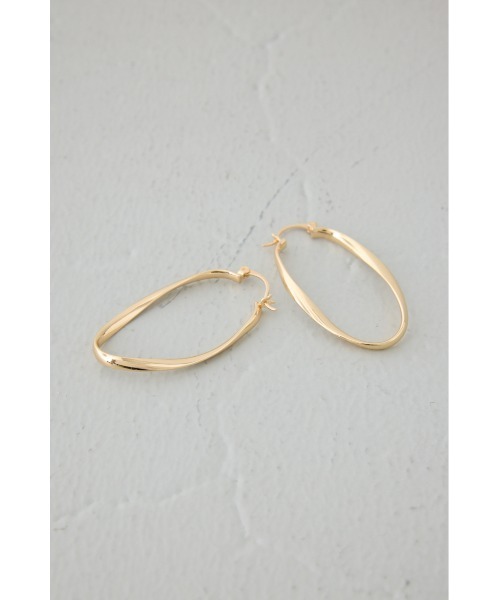 AZUL by moussy(アズールバイマウジー)の「オーバルフープピアス(ピアス(両耳用)・レディース・シルバー/ゴールド系その他・FREE)」の10枚目の写真
